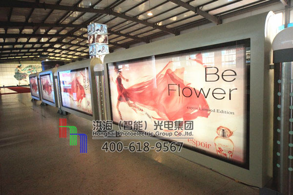 河北滾動(dòng)燈箱30臺(tái) 河北滾動(dòng)燈箱30臺(tái)